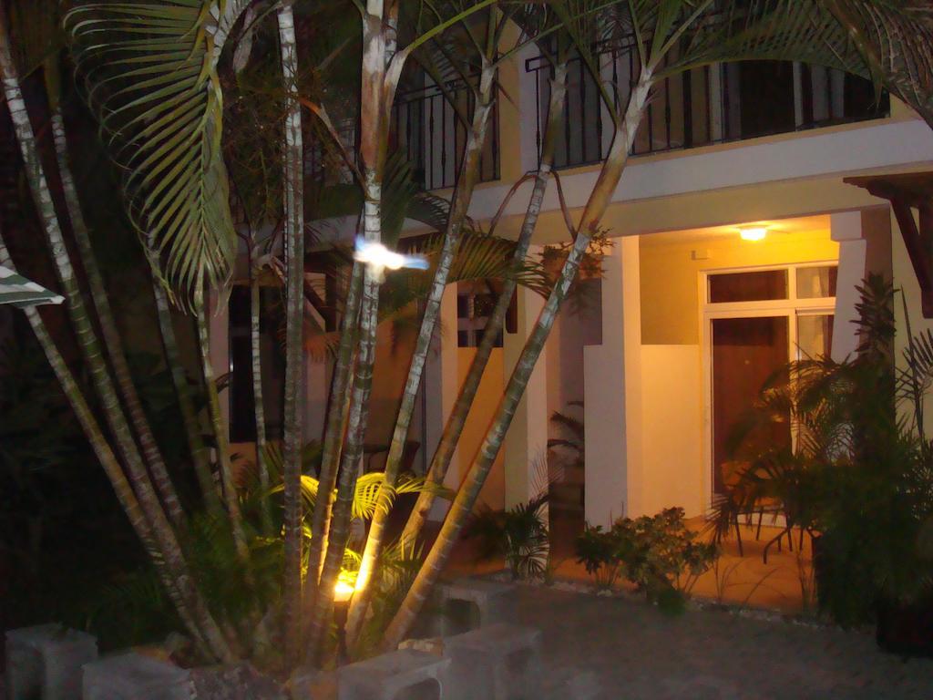 La Perla Holiday Apartments Pereybere Beach Exterior foto